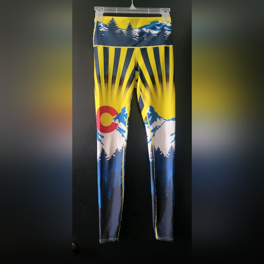 Colorado Threads, Limited Edition Sunrise Design, Blue/Yellow/Red, Size Small